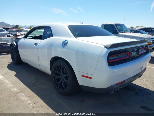 2C3CDZAG1FH821182 Dodge Challenger Sxt