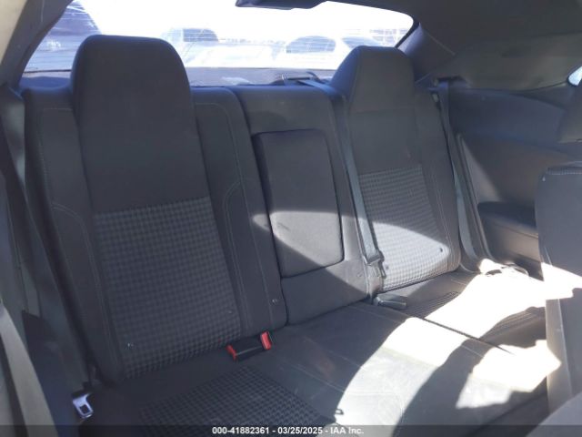2C3CDZAG1FH821182 Dodge Challenger Sxt
