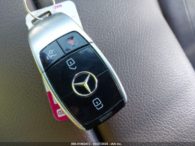 WDDZF4JB6HA090960 Mercedes-Benz m274