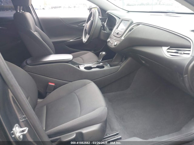 1G1ZB5ST0HF275651 Chevrolet MALIBU LS