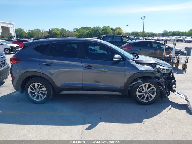 KM8J33A40JU746467 Hyundai Tucson Sel Plus