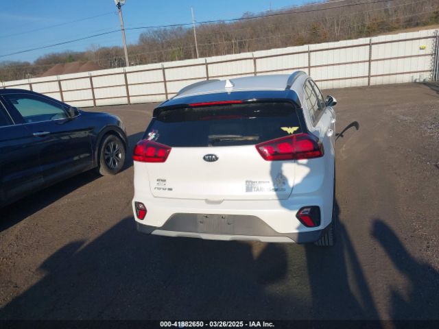KNDCB3LCXL5370202 KIA NIRO LX