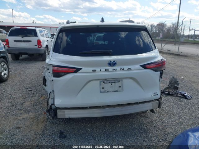 5TDYRKEC6NS096521 Toyota SIENNA XLE