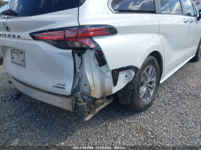 5TDYRKEC6NS096521 Toyota SIENNA XLE