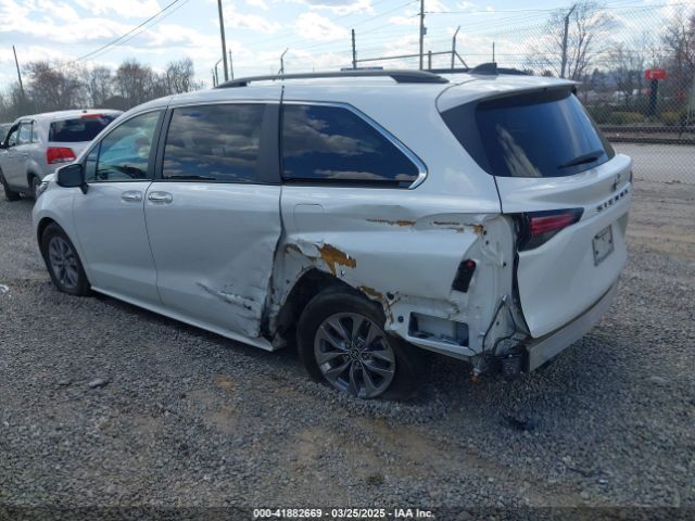 5TDYRKEC6NS096521 Toyota SIENNA XLE