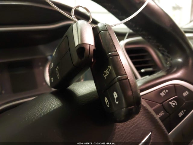 Chrysler 200 Limited 2015 1C3CCCAB0FN607876 Image 11