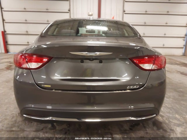 Chrysler 200 Limited 2015 1C3CCCAB0FN607876 Image 16