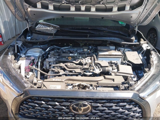 7MUBAABG9PV054710 Toyota Corolla Cross Le