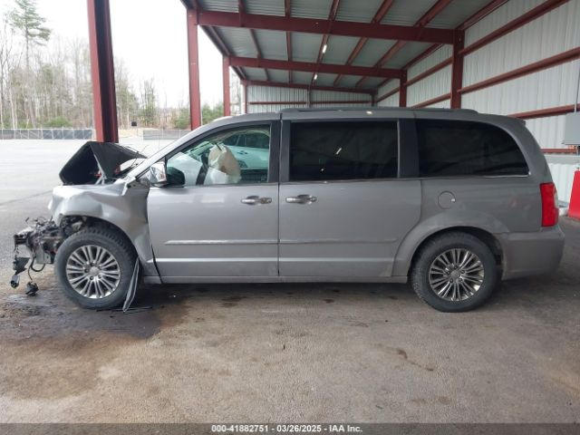 2C4RC1CG9ER144107 Chrysler Town & Country Touring-l