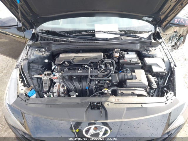 5NPLS4AG0NH076385 Hyundai ELANTRA SEL