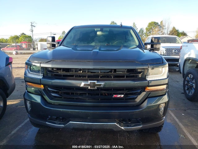 1GCVKREC0JZ194386 Chevrolet Silverado 1500 2lt