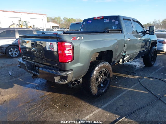 1GCVKREC0JZ194386 Chevrolet Silverado 1500 2lt