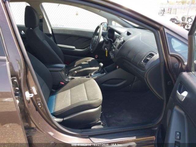 3KPFK4A72HE022009 KIA FORTE LX