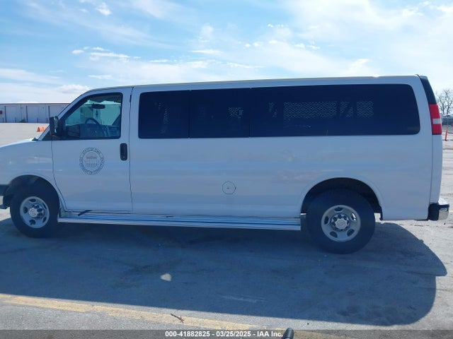 1GAZGZFG5F1162147 Chevrolet Express 3500 Ls