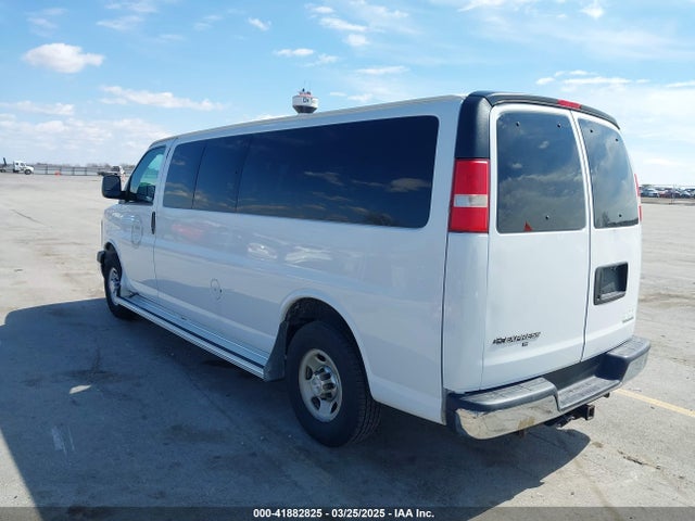 1GAZGZFG5F1162147 Chevrolet Express 3500 Ls