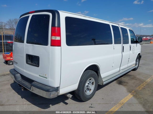 1GAZGZFG5F1162147 Chevrolet Express 3500 Ls