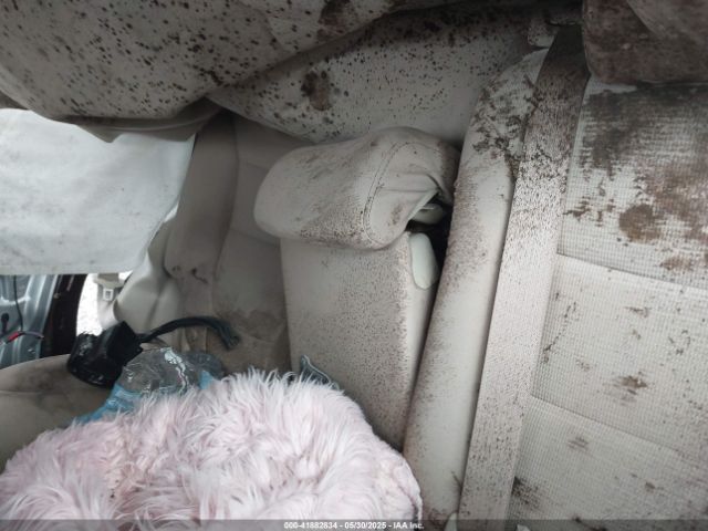 5XYKT4A65FG648219 KIA SORENTO LX