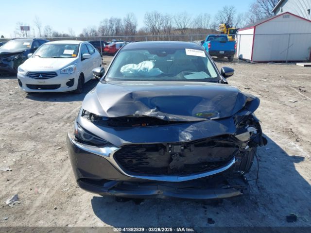 3MZBPAEM1KM104323 Mazda Mazda3 Premium Package