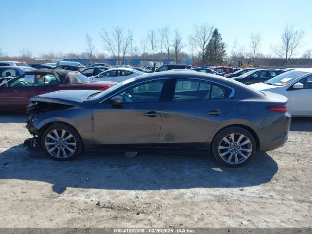 3MZBPAEM1KM104323 Mazda Mazda3 Premium Package