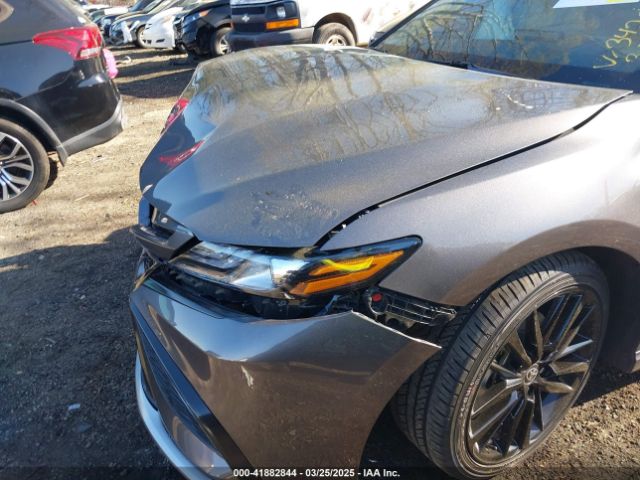 4T1K31AK7RU623428 Toyota Camry Hybrid Xse