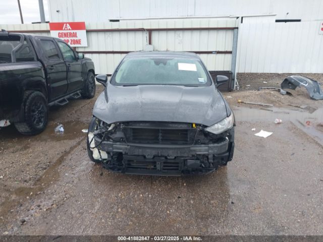 3FA6P0LU3KR108898 Ford Fusion Hybrid Se