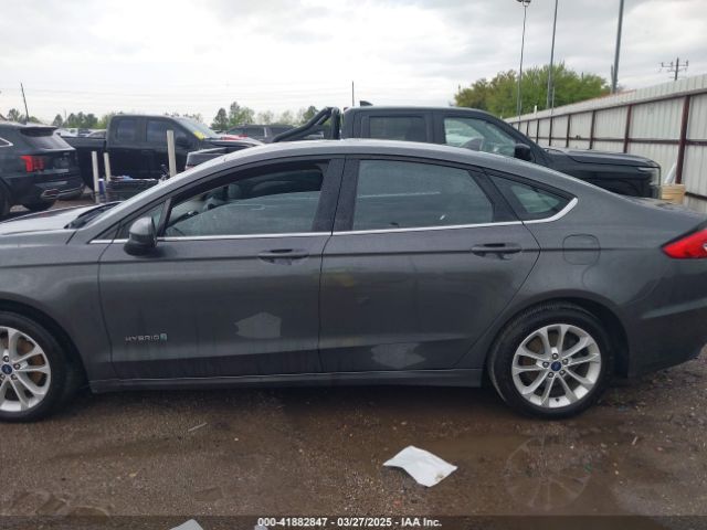 3FA6P0LU3KR108898 Ford Fusion Hybrid Se