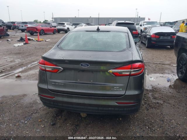 3FA6P0LU3KR108898 Ford Fusion Hybrid Se
