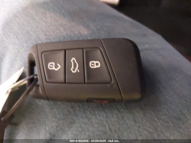 3VW1T7BU1PM002445 Volkswagen tsi