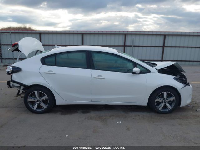 3KPFL4A78JE242774 KIA FORTE LX