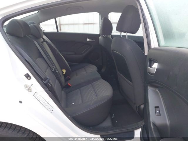3KPFL4A78JE242774 KIA FORTE LX
