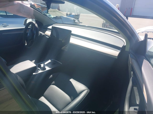 2023 TESLA MODEL Y 7SAYGAEE3PF625743 Photo 4