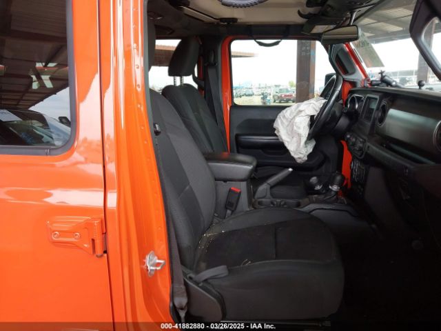 1C4HJXDG8LW110070 Jeep Wrangler Unlimited Sport S 4x4
