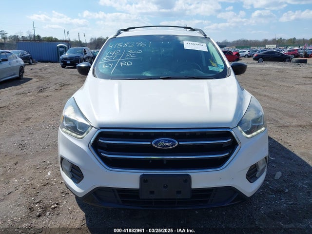 1FMCU9G94HUB25559 Ford ESCAPE SE