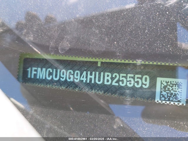 1FMCU9G94HUB25559 Ford ESCAPE SE
