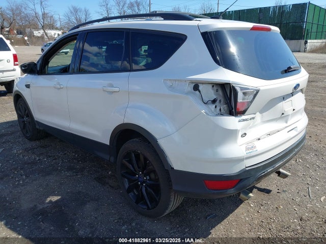 1FMCU9G94HUB25559 Ford ESCAPE SE