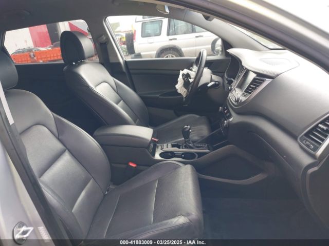 KM8J3CA40HU532170 Hyundai Tucson Se Plus