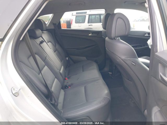 KM8J3CA40HU532170 Hyundai Tucson Se Plus