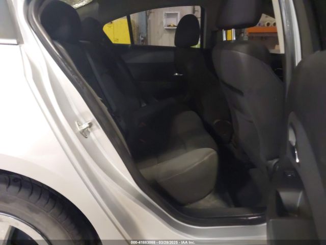 1G1PC5SB4F7132513 Chevrolet Cruze 1lt Auto