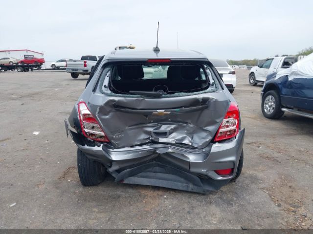 3GNCJKSBXLL330988 Chevrolet Trax Fwd Ls