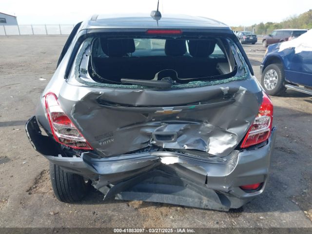 3GNCJKSBXLL330988 Chevrolet Trax Fwd Ls