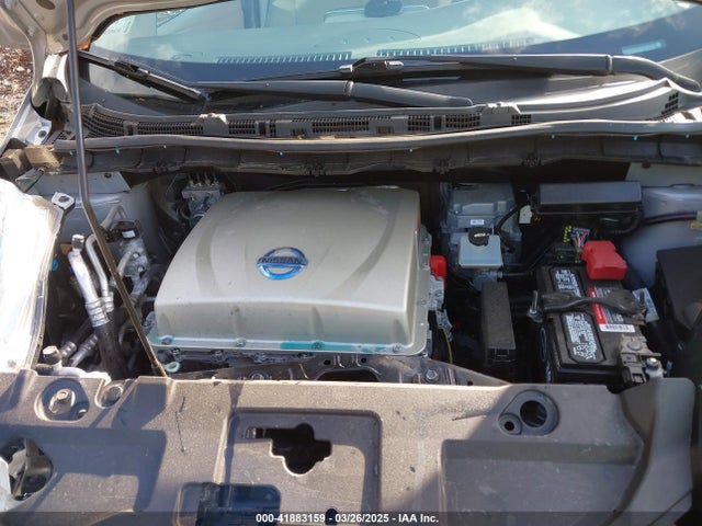 Nissan LEAF SV 2015 1N4AZ0CP8FC304760 Image 10