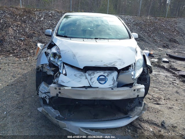 Nissan LEAF SV 2015 1N4AZ0CP8FC304760 Image 12
