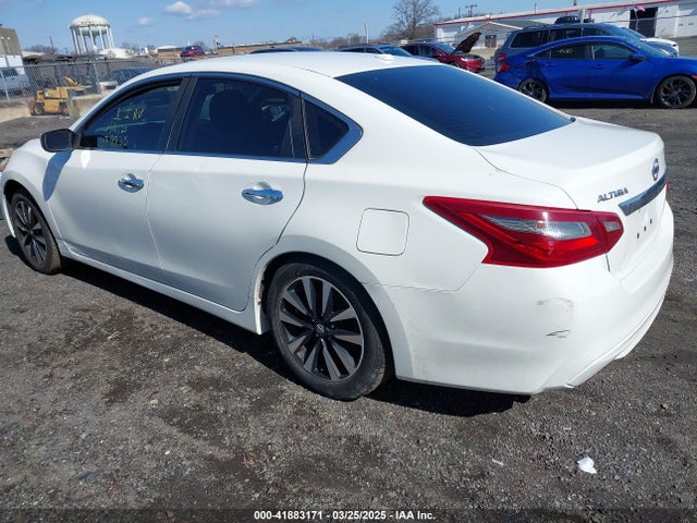 1N4AL3AP3JC199690 Nissan Altima 2.5 Sv
