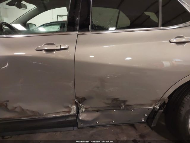 3GNAXUEV1KS504846 Chevrolet EQUINOX LT
