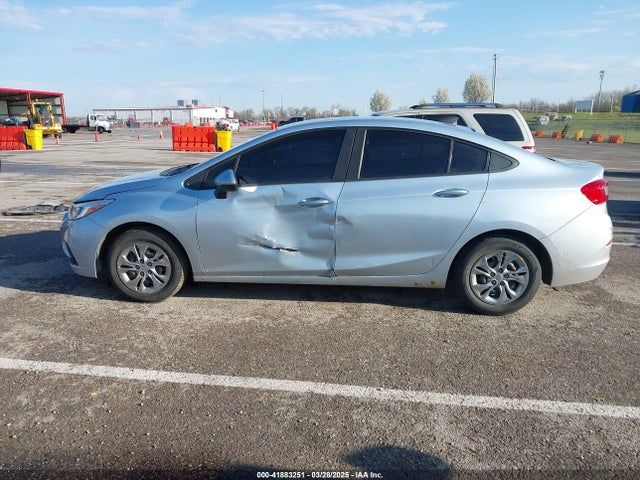 1G1BC5SM1H7222457 Chevrolet Cruze Ls Auto
