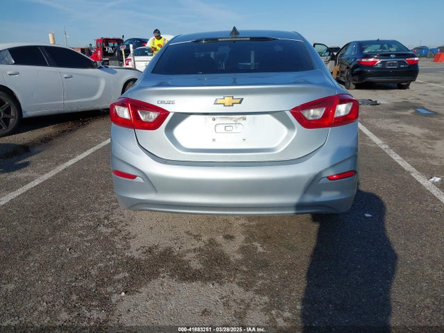 1G1BC5SM1H7222457 Chevrolet Cruze Ls Auto