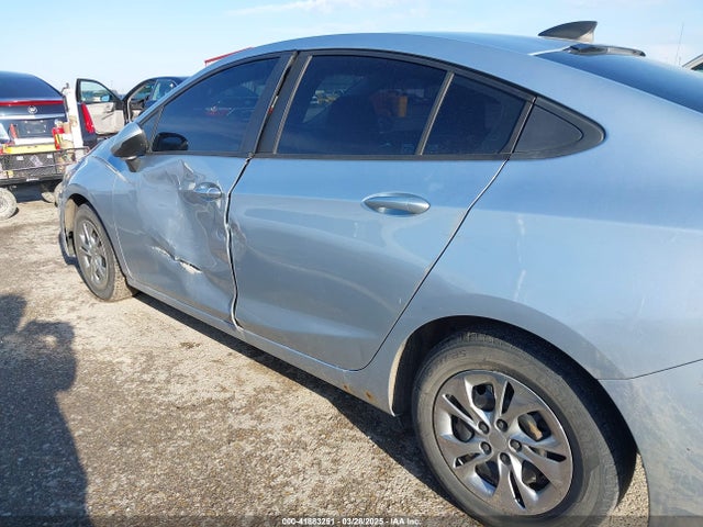 1G1BC5SM1H7222457 Chevrolet Cruze Ls Auto