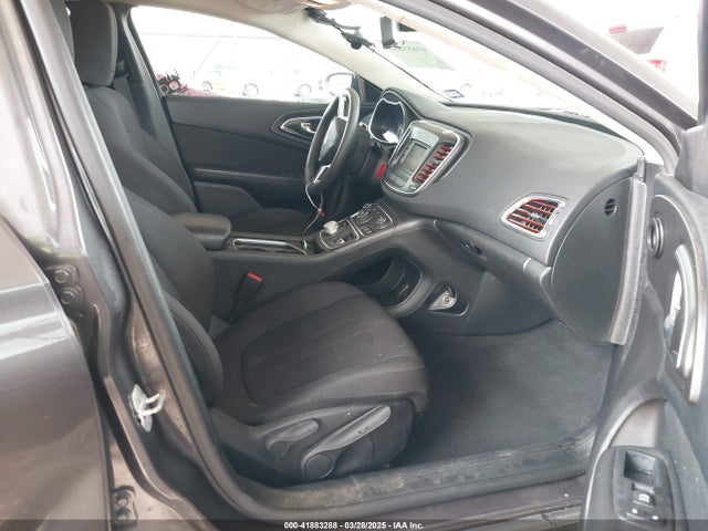 Chrysler 200 Limited 2016 1C3CCCAB0GN144400 Image 5