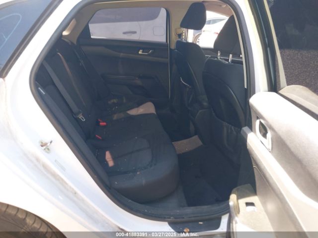 5XXG14J23MG019066 KIA K5 LXS