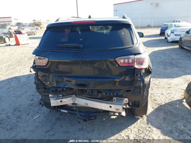3C4NJDBB1KT661261 Jeep Compass Altitude 4x4